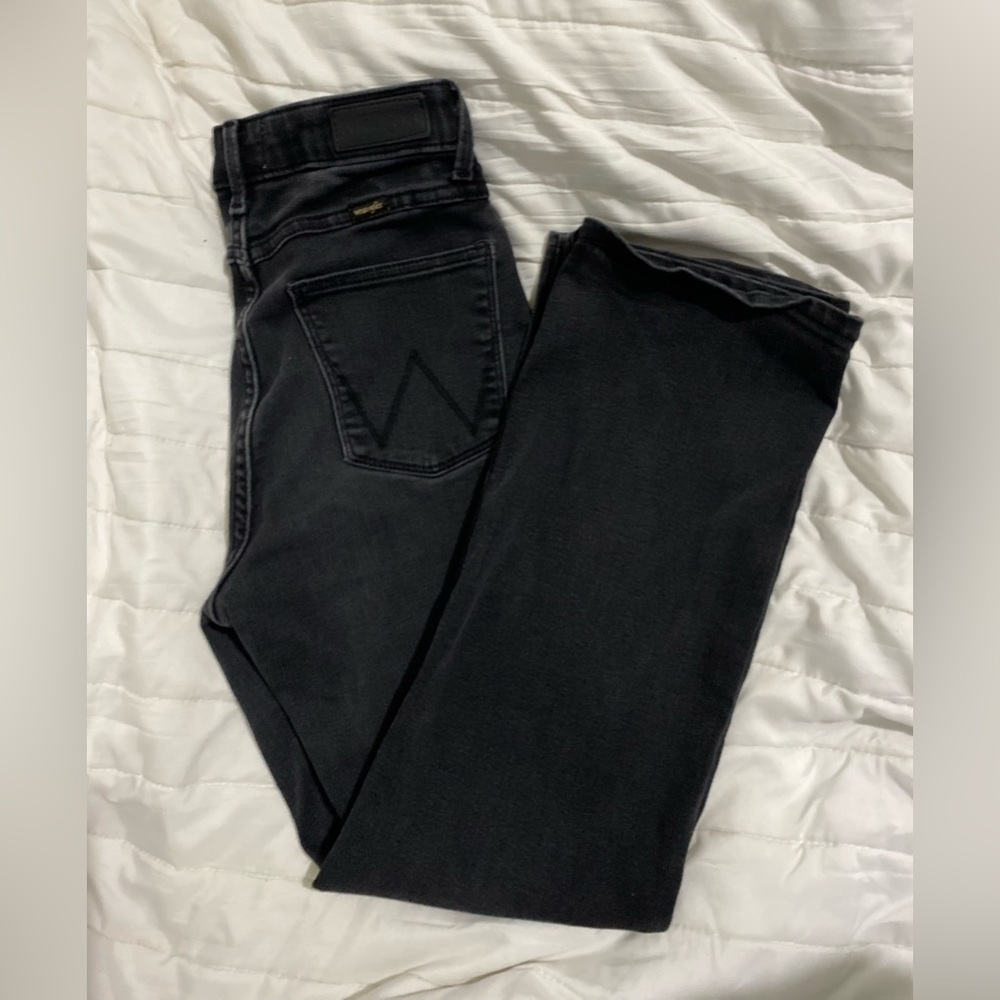 Light wash Black wrangler jeans 2x32 great condition!